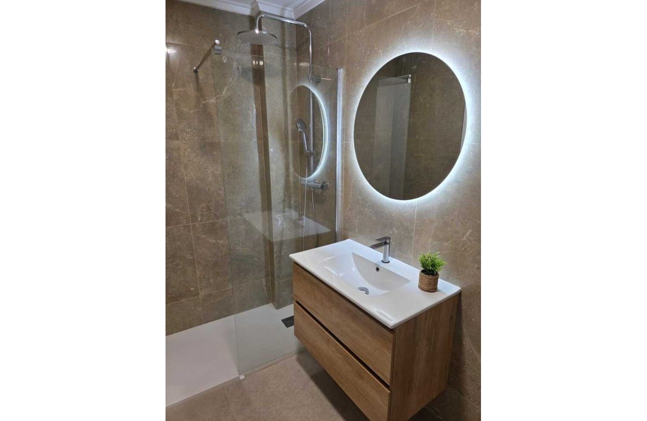 Revente - Appartement -
Torrevieja - Habaneras