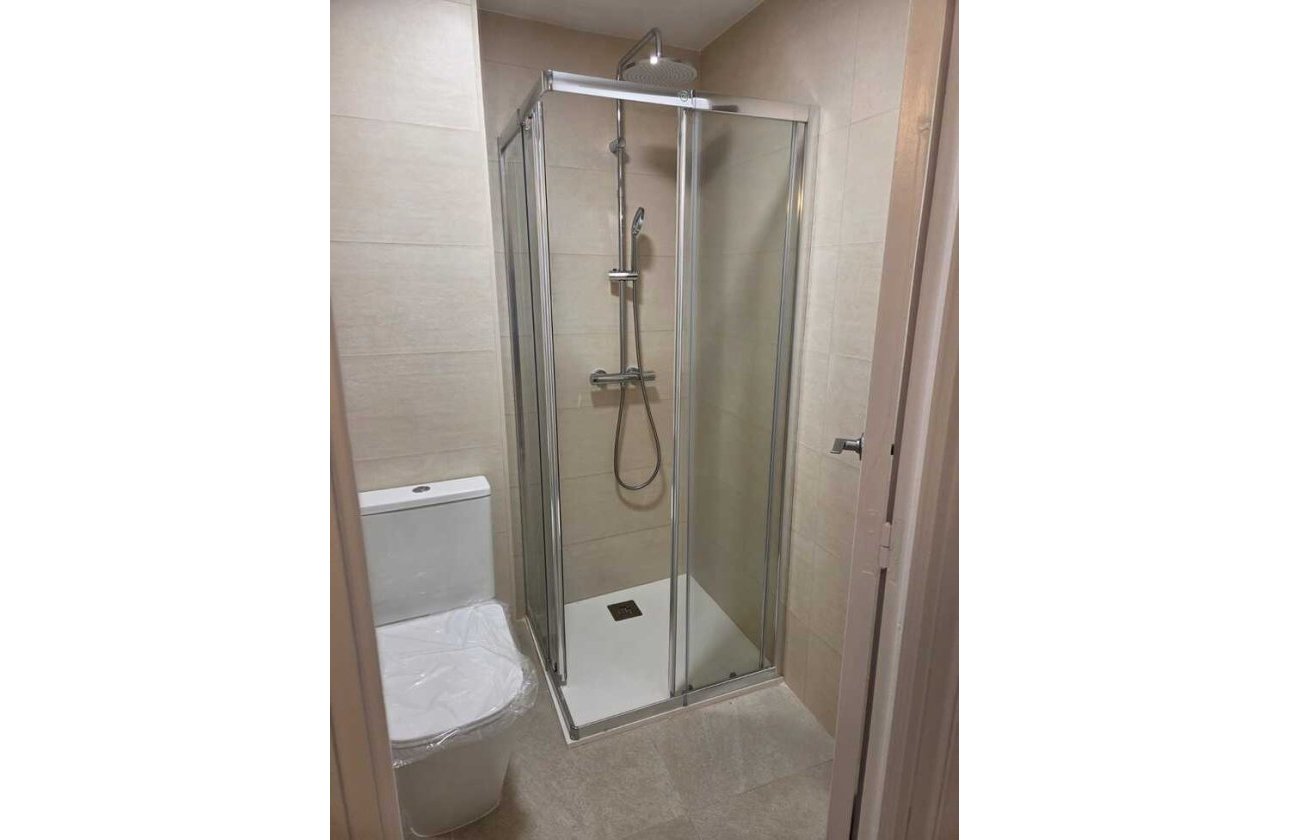 Revente - Appartement -
Torrevieja - Habaneras