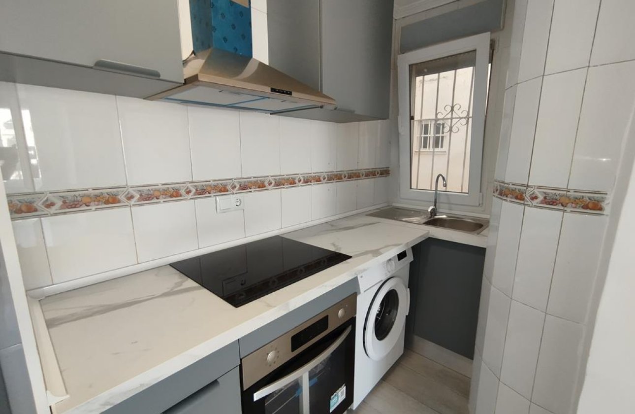 Revente - Appartement -
Torrevieja - Habaneras