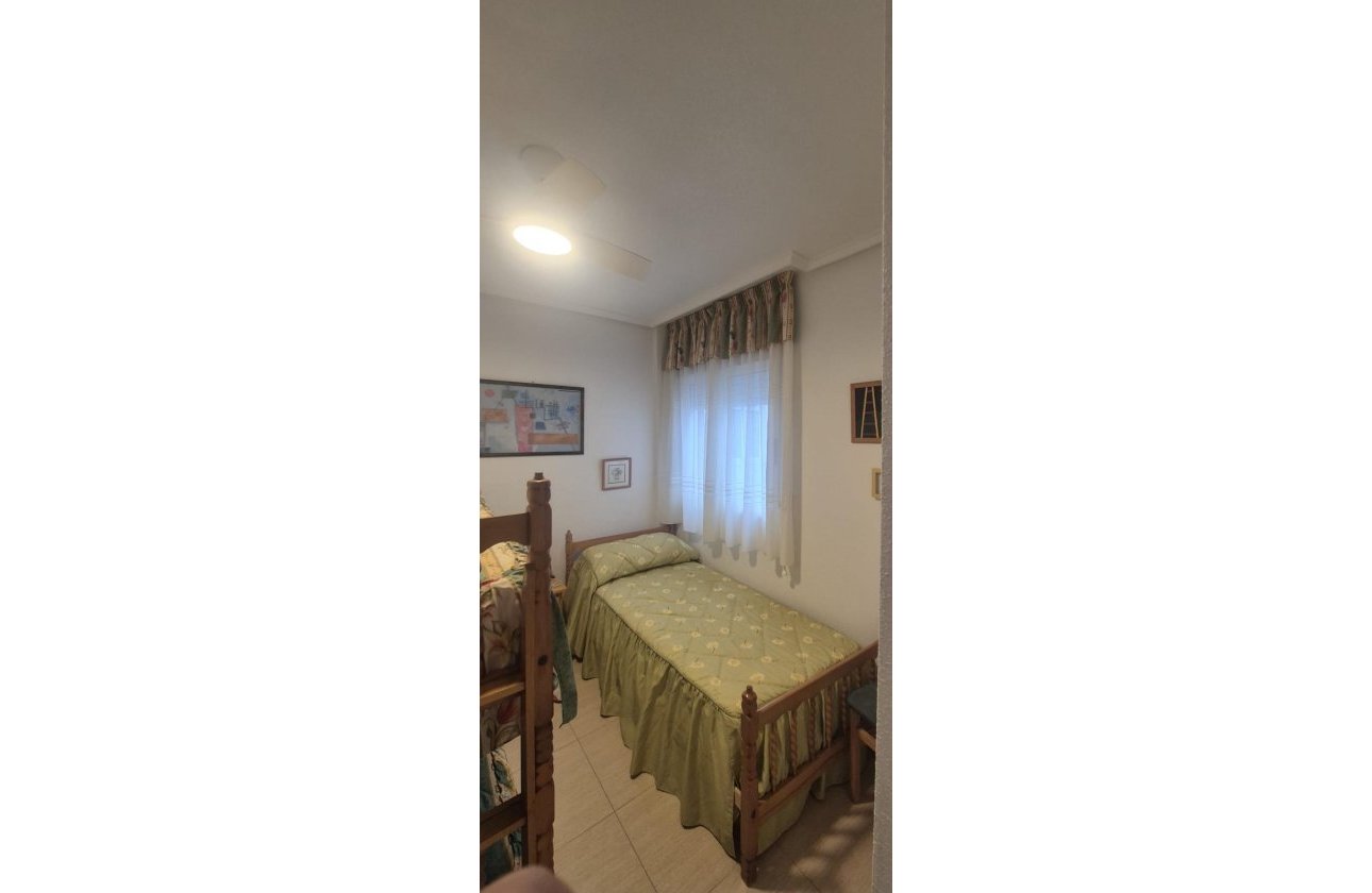 Revente - Appartement -
Torrevieja - La Mata Pueblo
