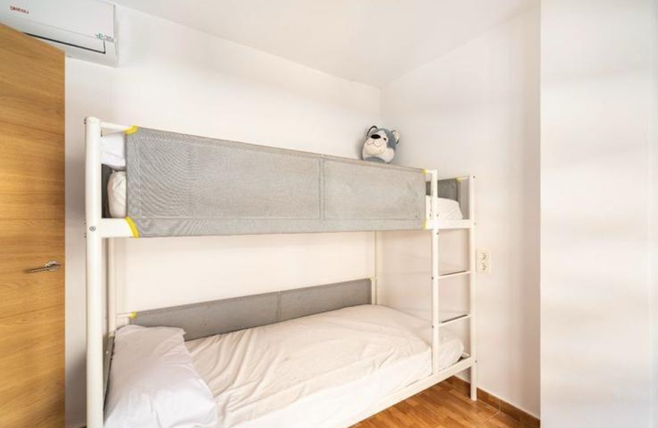 Revente - Appartement -
Torrevieja - La Mata Pueblo