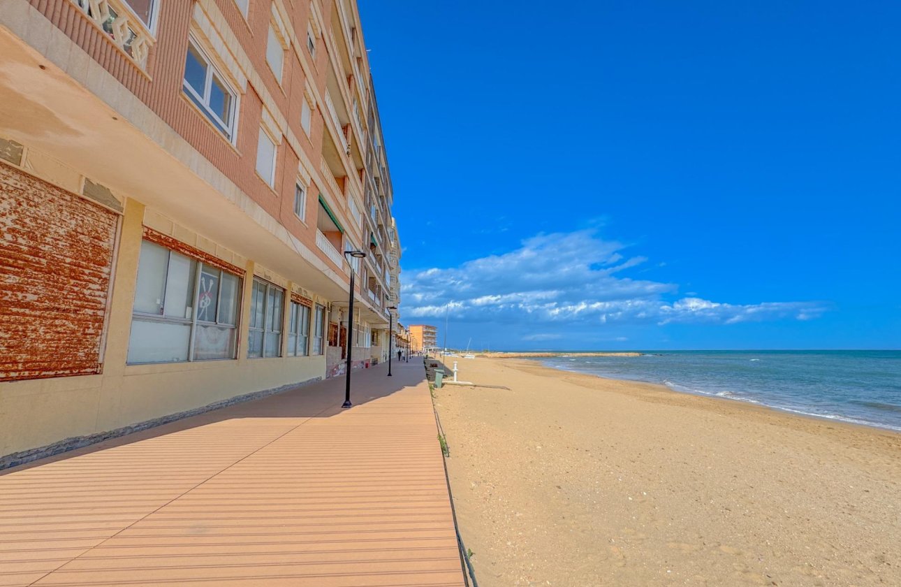 Revente - Appartement -
Torrevieja - La Mata Pueblo
