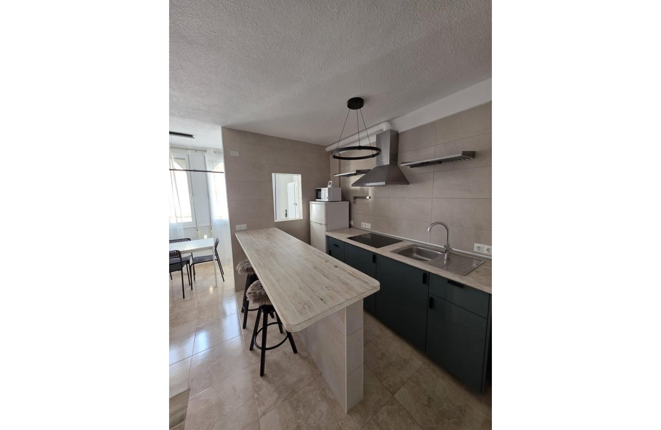 Revente - Appartement -
Torrevieja - La Mata Pueblo