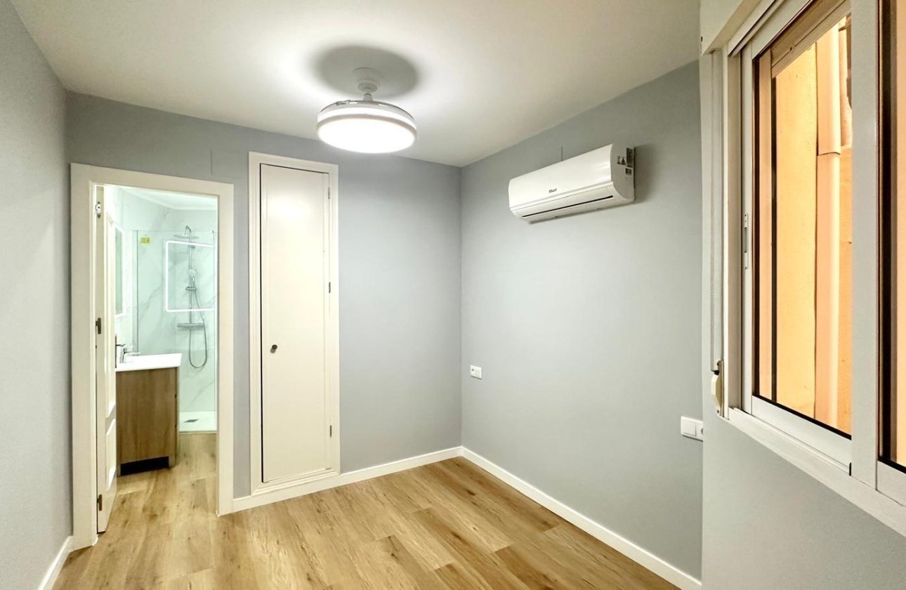Revente - Appartement -
Torrevieja - La Mata Pueblo