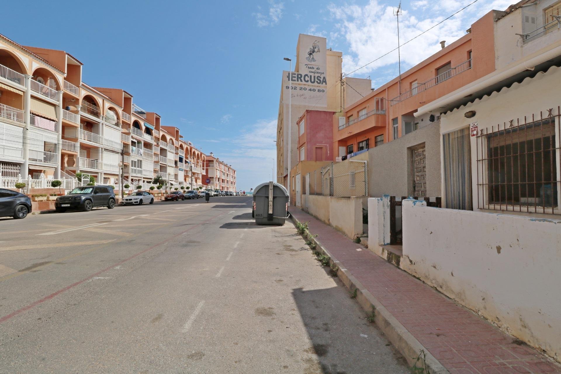 Revente - Appartement -
Torrevieja - La Mata Pueblo