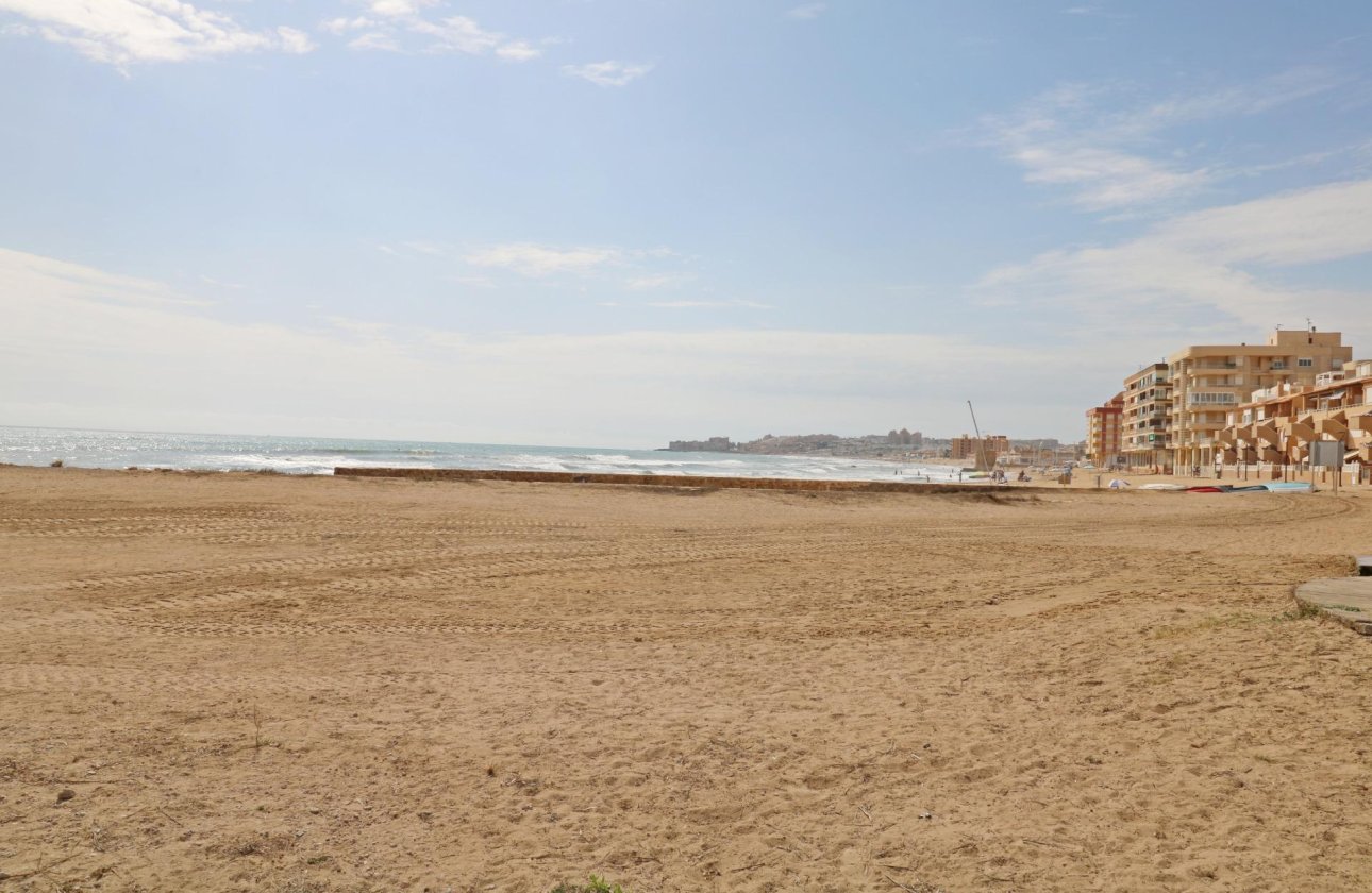 Revente - Appartement -
Torrevieja - La Mata Pueblo