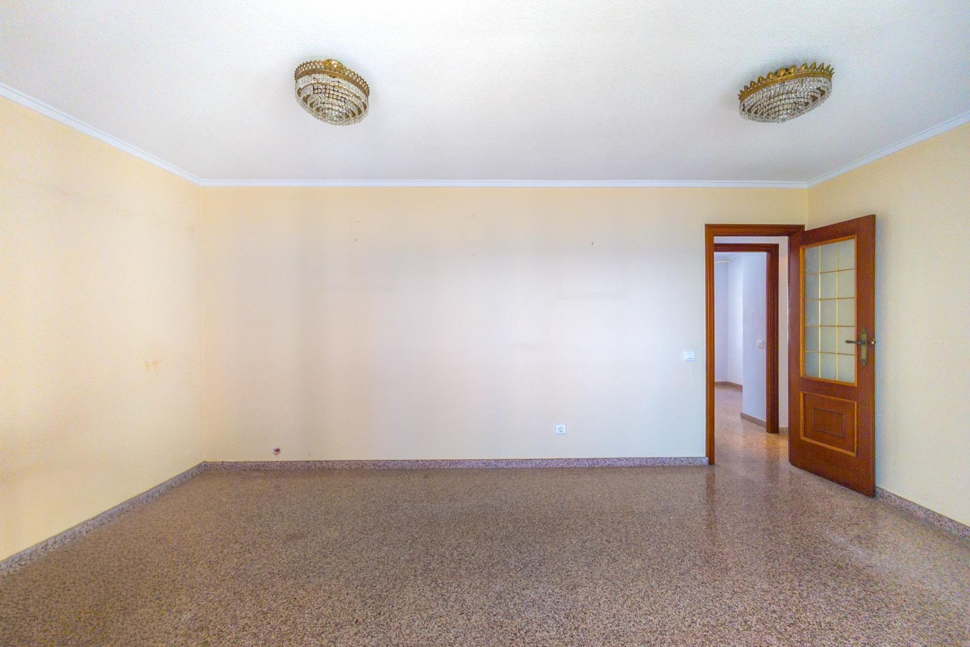 Revente - Appartement -
Torrevieja - La Mata Pueblo