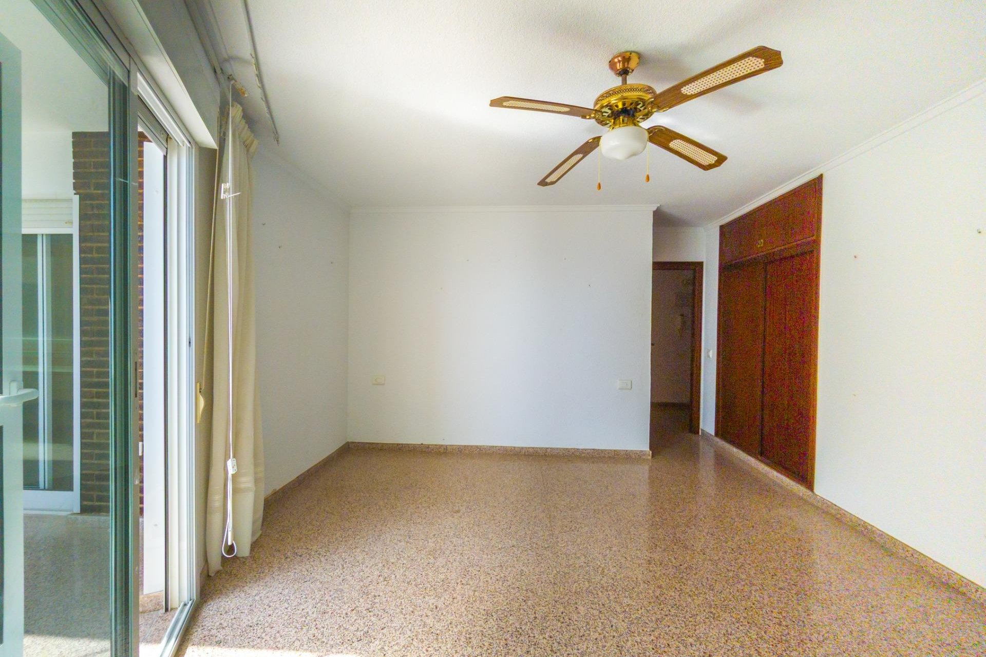 Revente - Appartement -
Torrevieja - La Mata Pueblo
