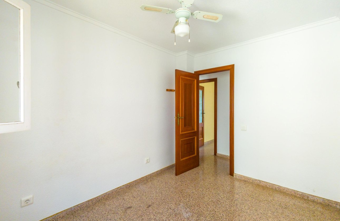 Revente - Appartement -
Torrevieja - La Mata Pueblo