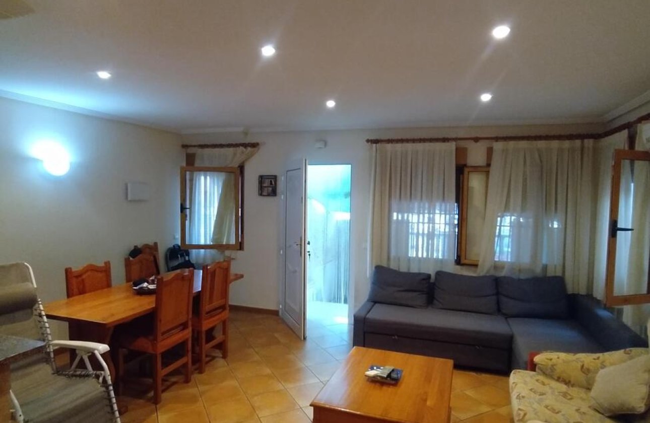 Revente - Appartement -
Torrevieja - La Mata
