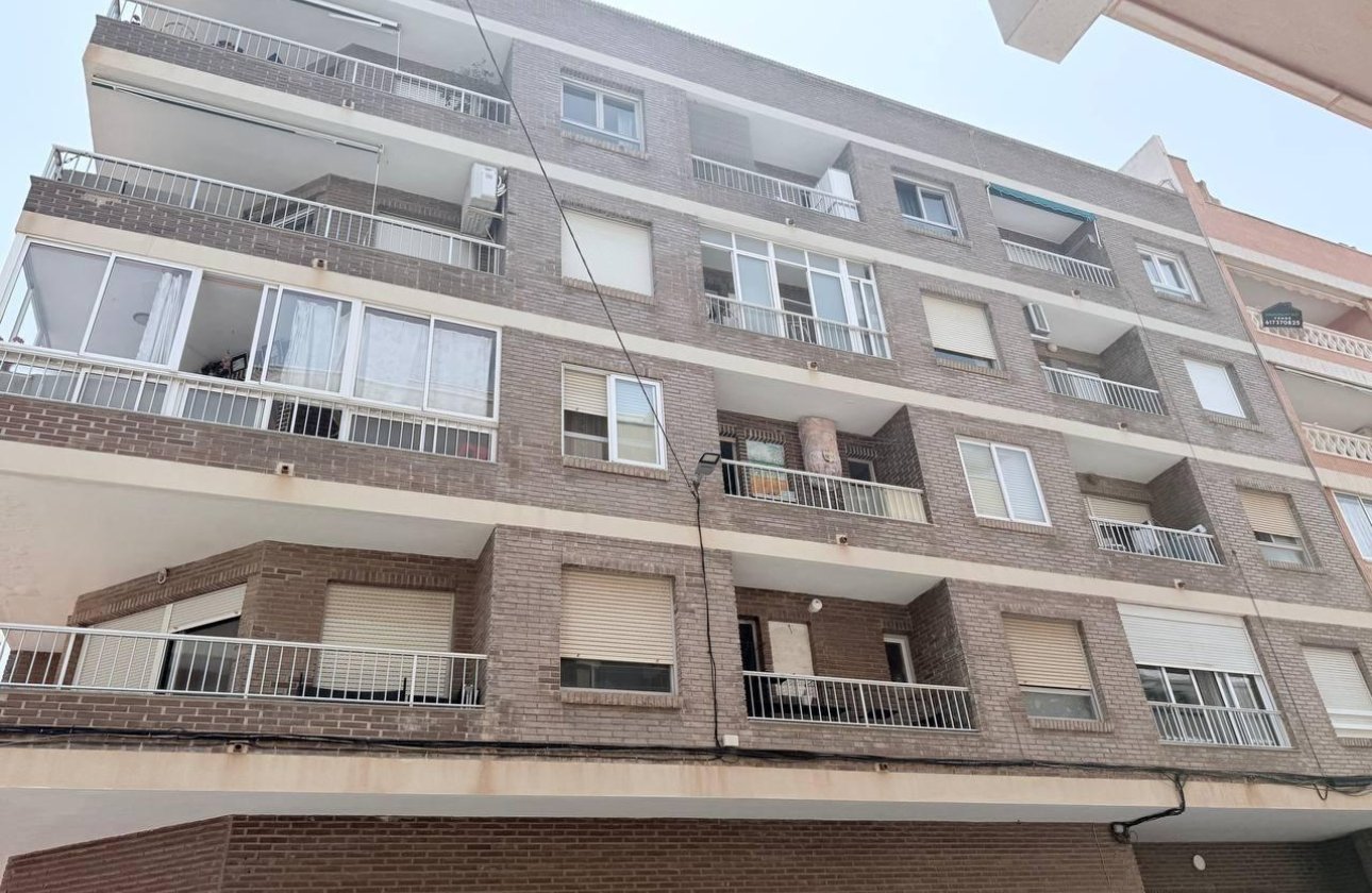 Revente - Appartement -
Torrevieja - La Mata