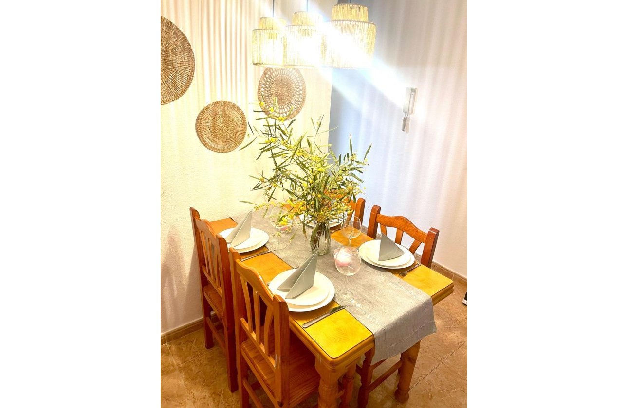 Revente - Appartement -
Torrevieja - La Mata