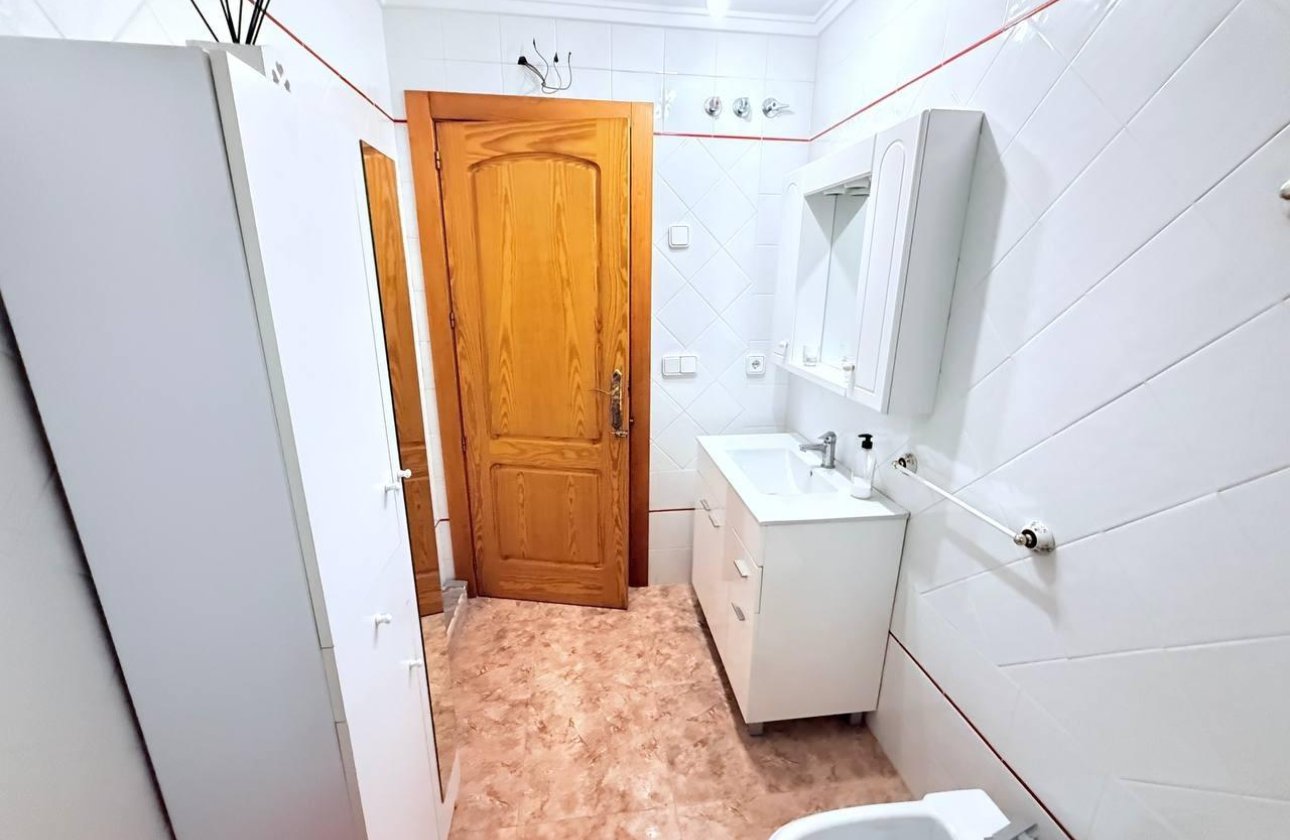 Revente - Appartement -
Torrevieja - La Mata