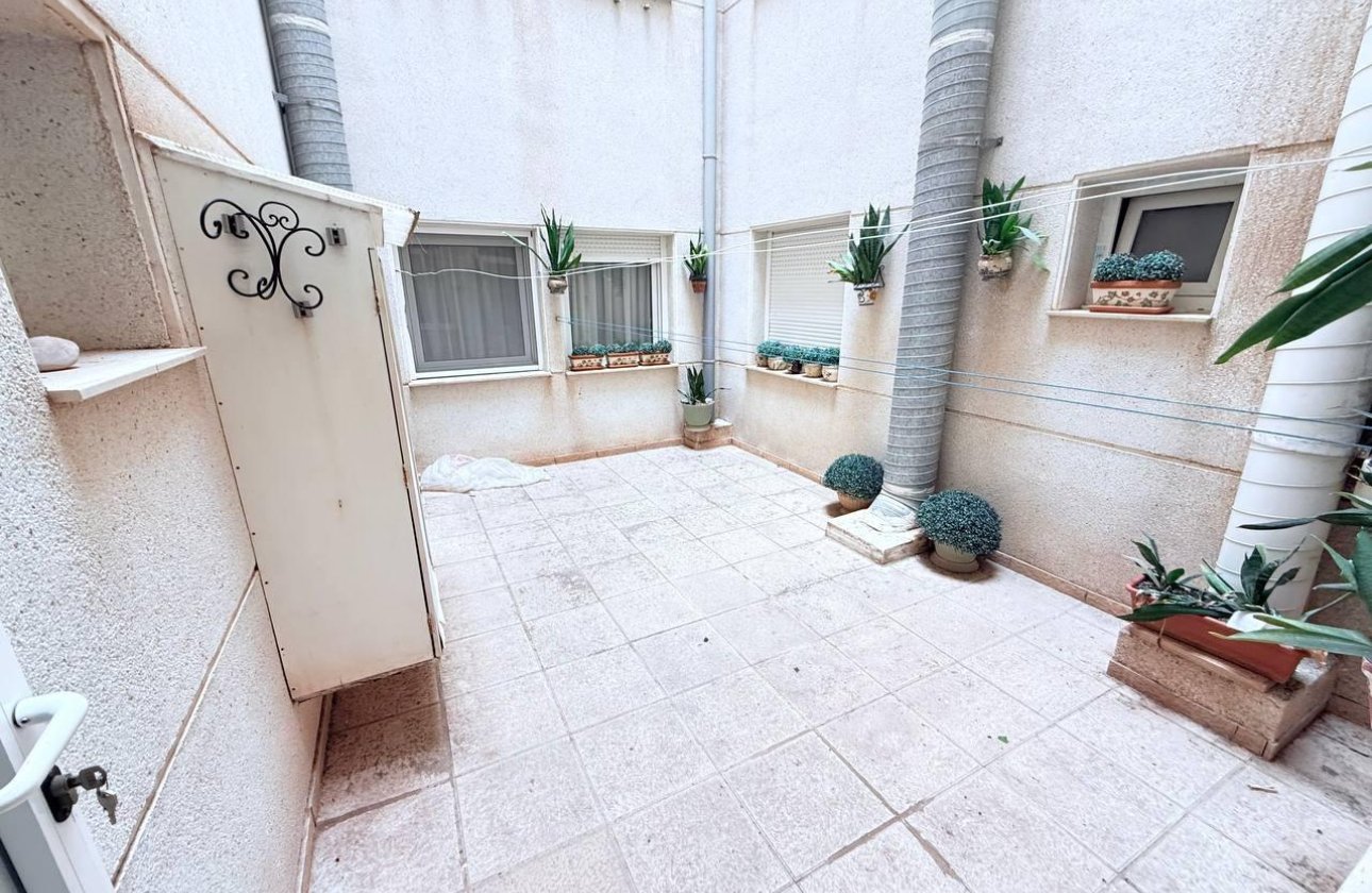 Revente - Appartement -
Torrevieja - La Mata
