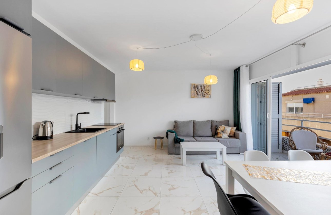 Revente - Appartement -
Torrevieja - La Mata