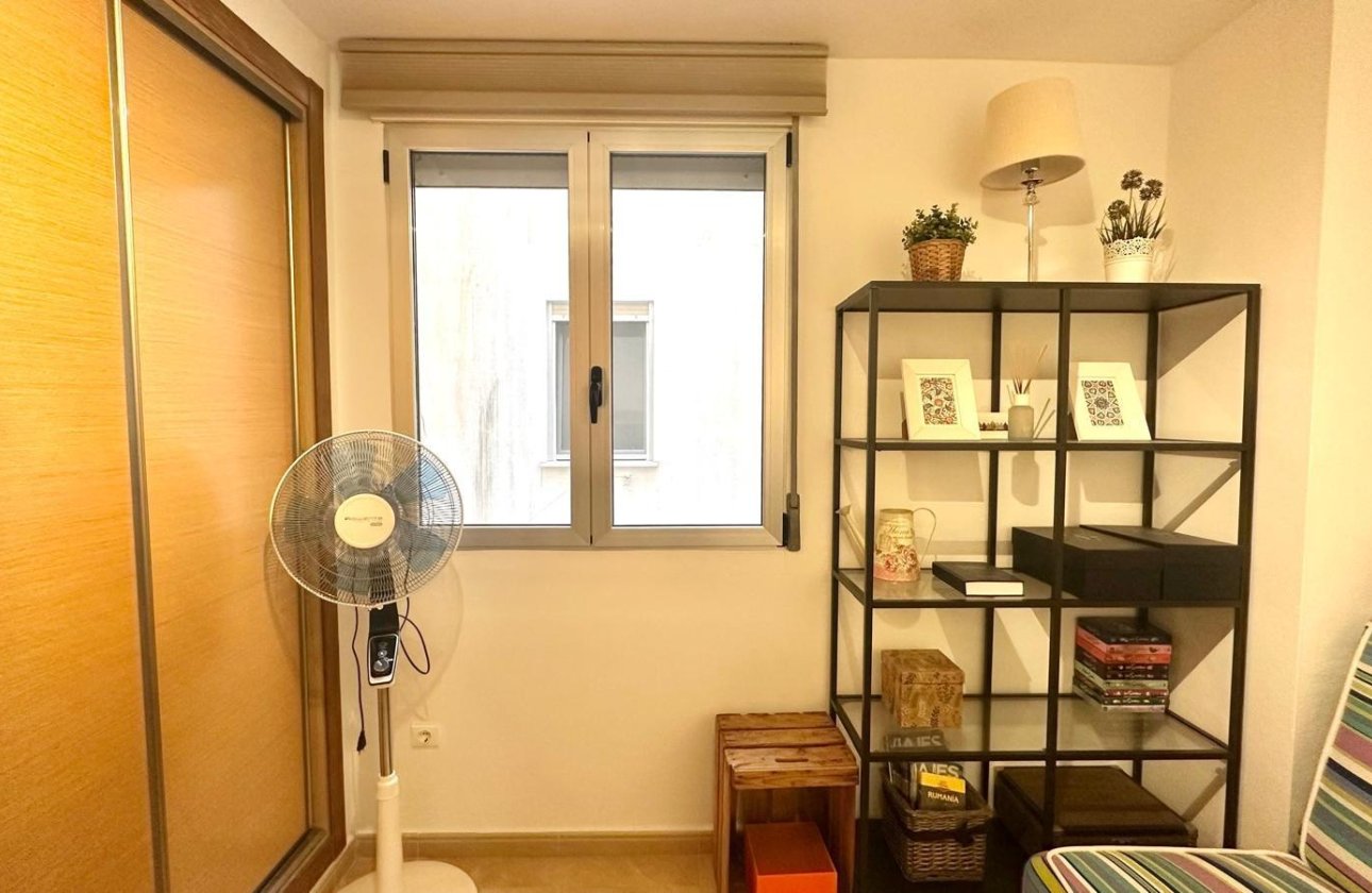 Revente - Appartement -
Torrevieja - La Mata