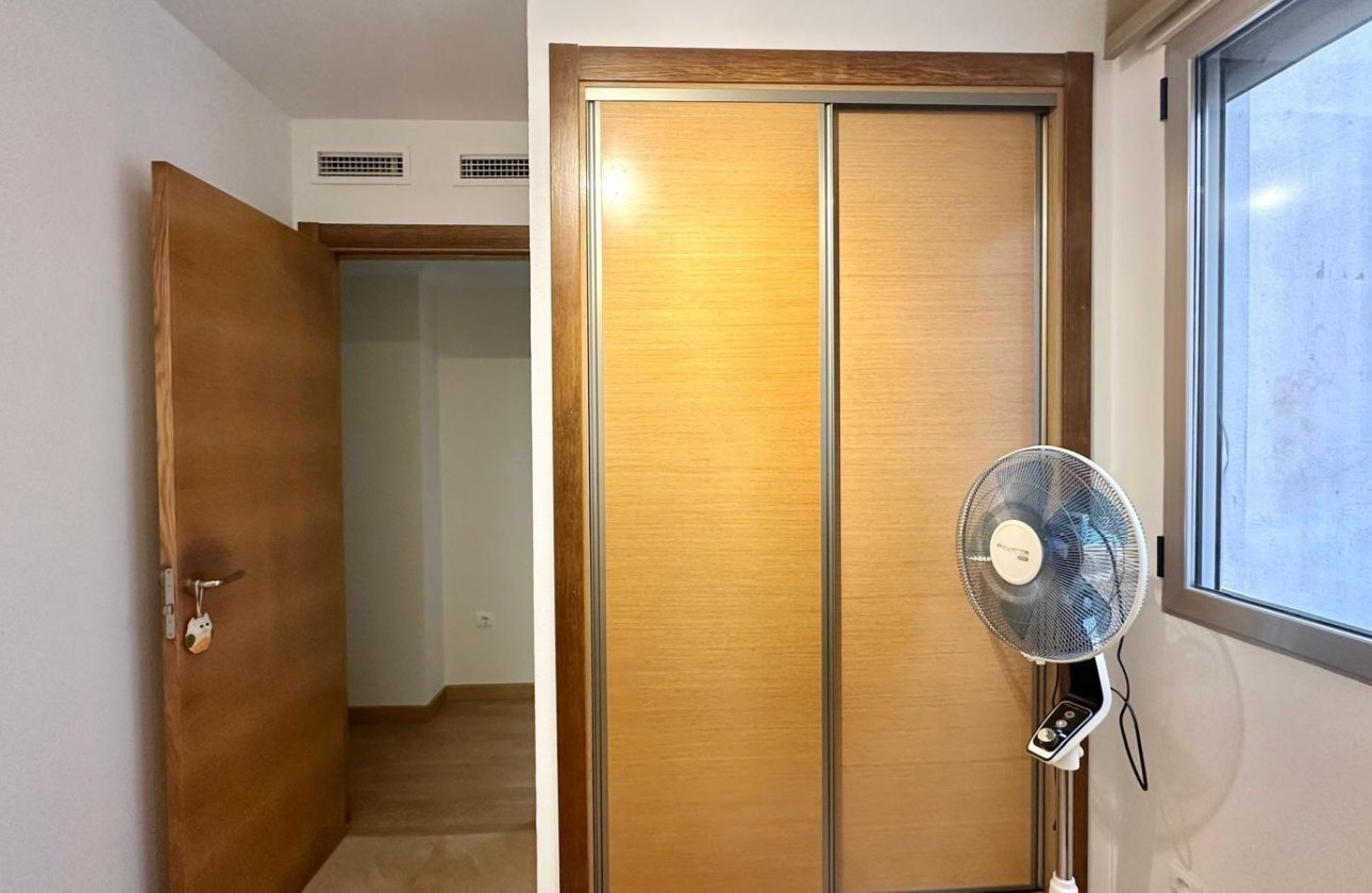 Revente - Appartement -
Torrevieja - La Mata