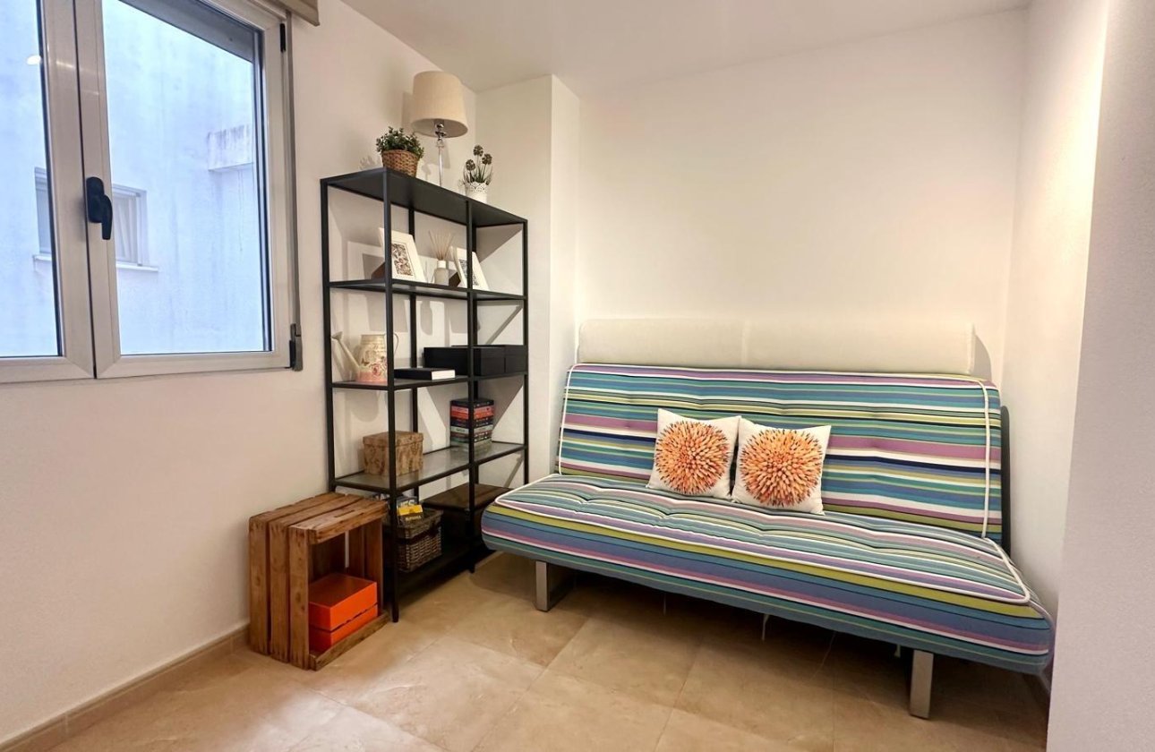 Revente - Appartement -
Torrevieja - La Mata