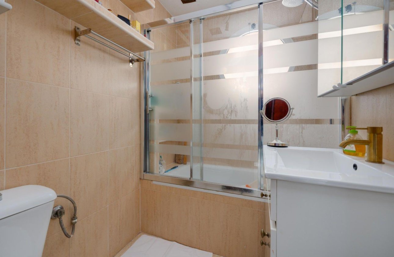 Revente - Appartement -
Torrevieja - La Siesta - El Salado - Torreta