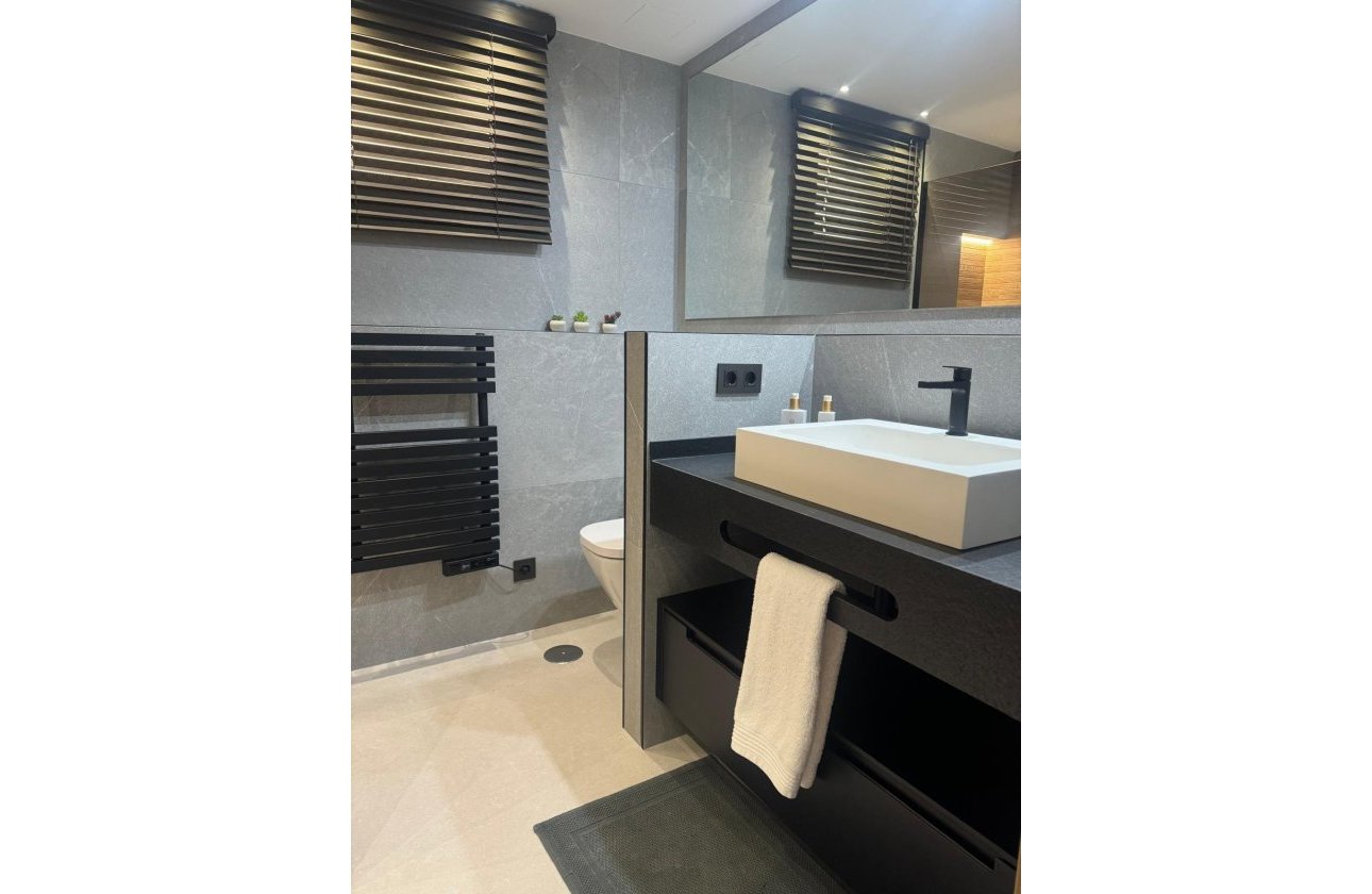 Revente - Appartement -
Torrevieja - La Veleta