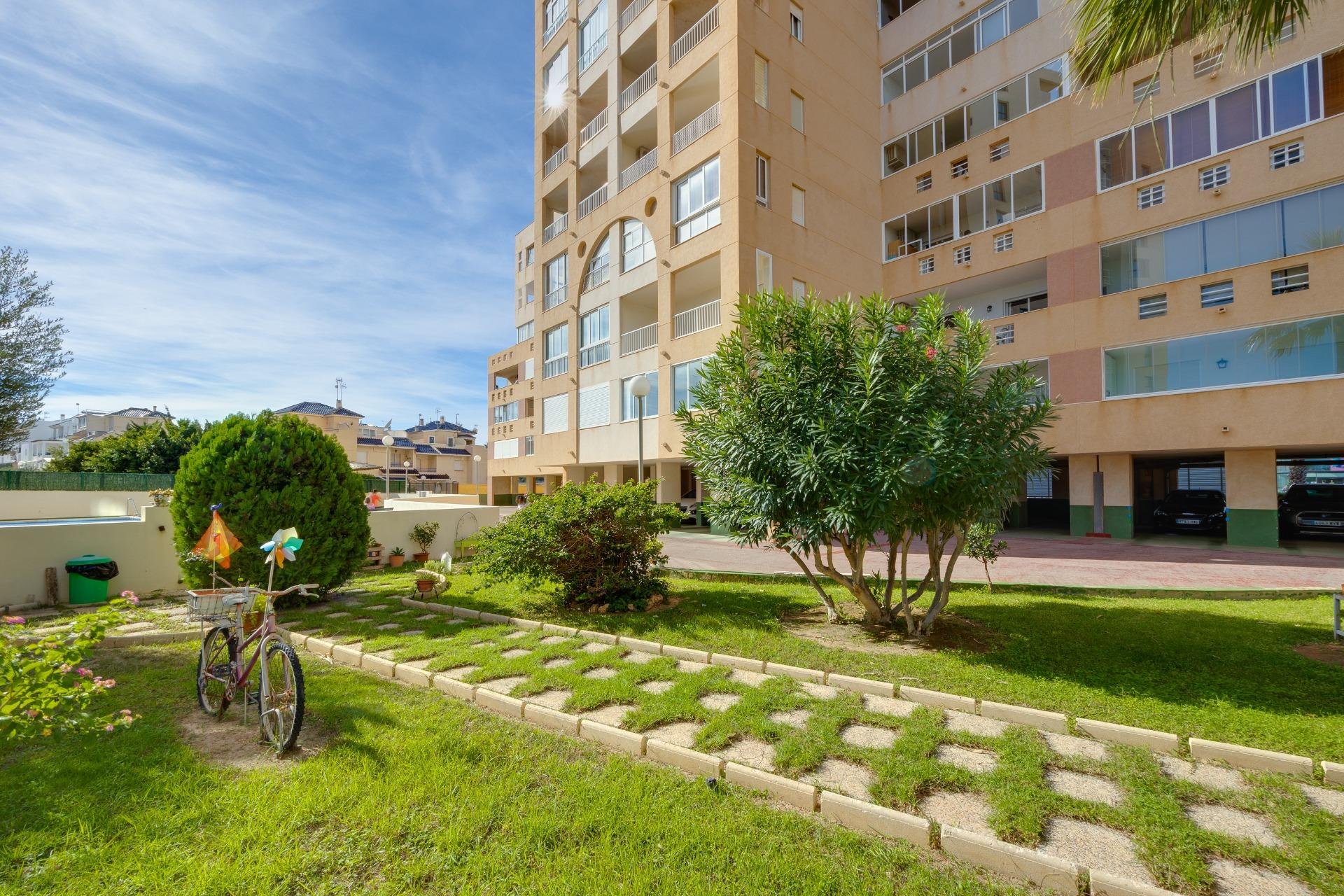 Revente - Appartement -
Torrevieja - La Veleta