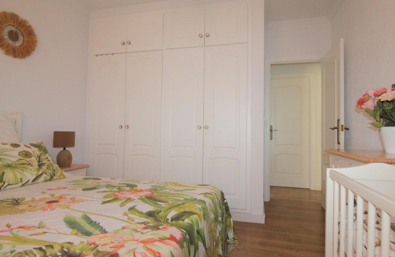 Revente - Appartement -
Torrevieja - La Veleta