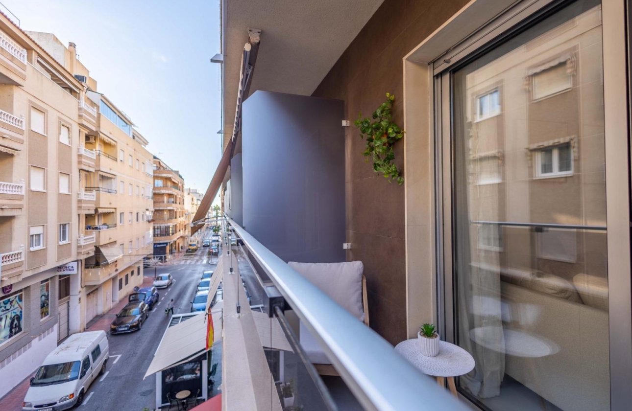 Revente - Appartement -
Torrevieja - Las Calas