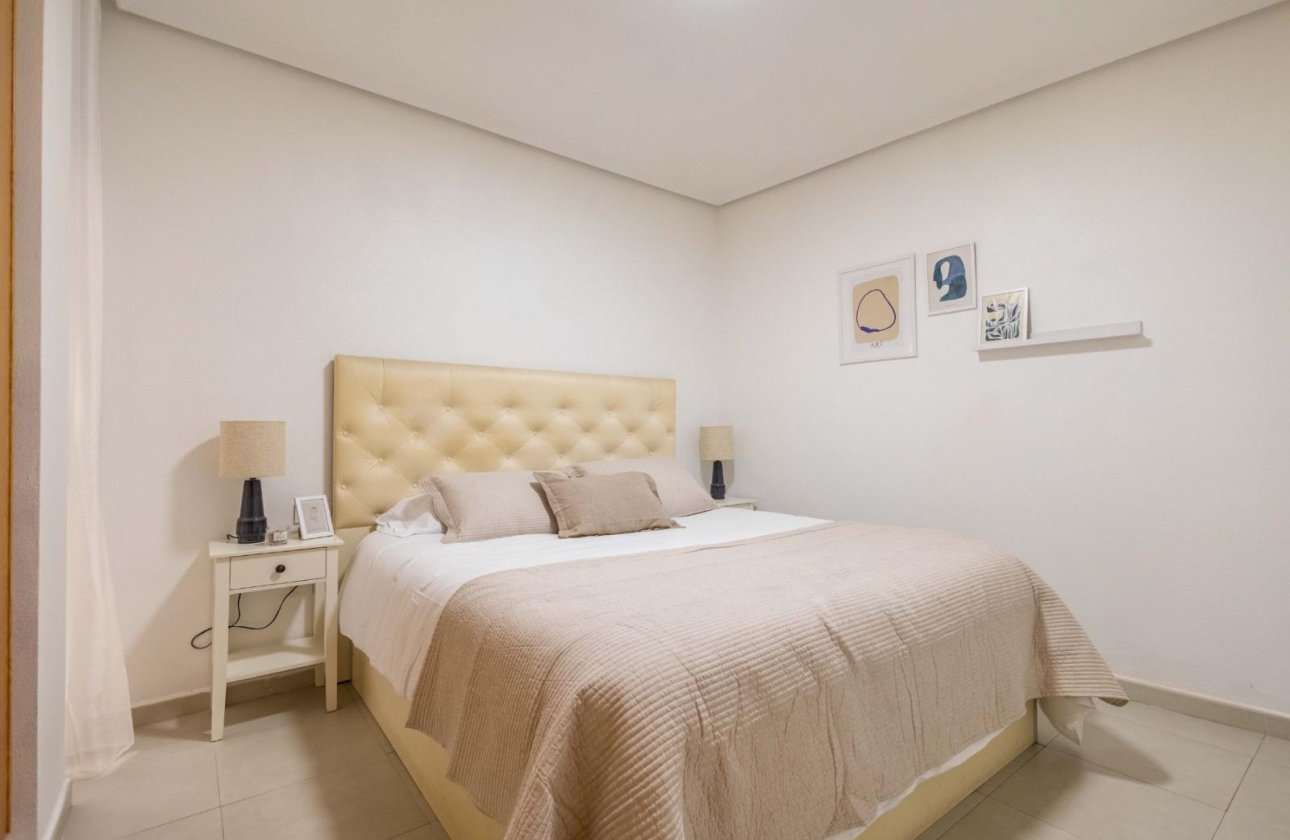 Revente - Appartement -
Torrevieja - Las Calas