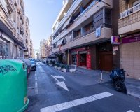 Revente - Appartement -
Torrevieja - Las Calas