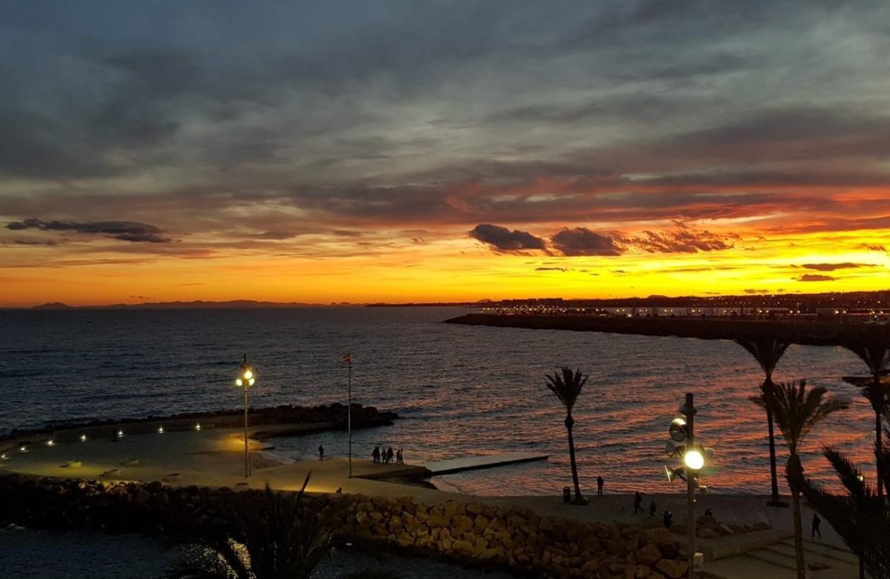 Revente - Appartement -
Torrevieja - Las Piscinas Naturales