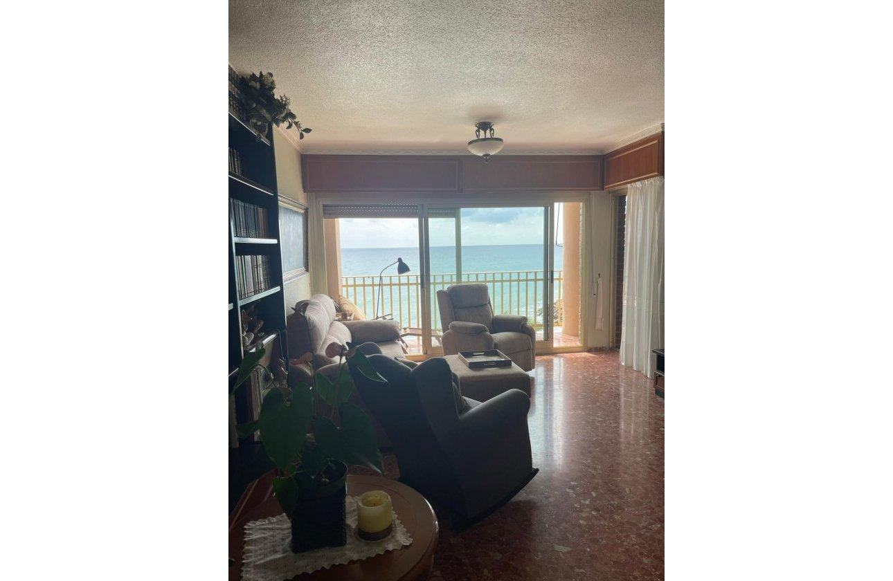 Revente - Appartement -
Torrevieja - Las Piscinas Naturales