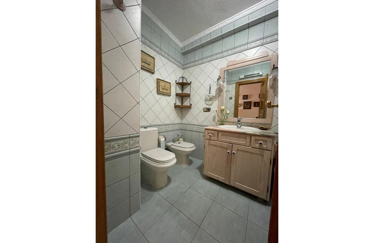 Revente - Appartement -
Torrevieja - Las Piscinas Naturales