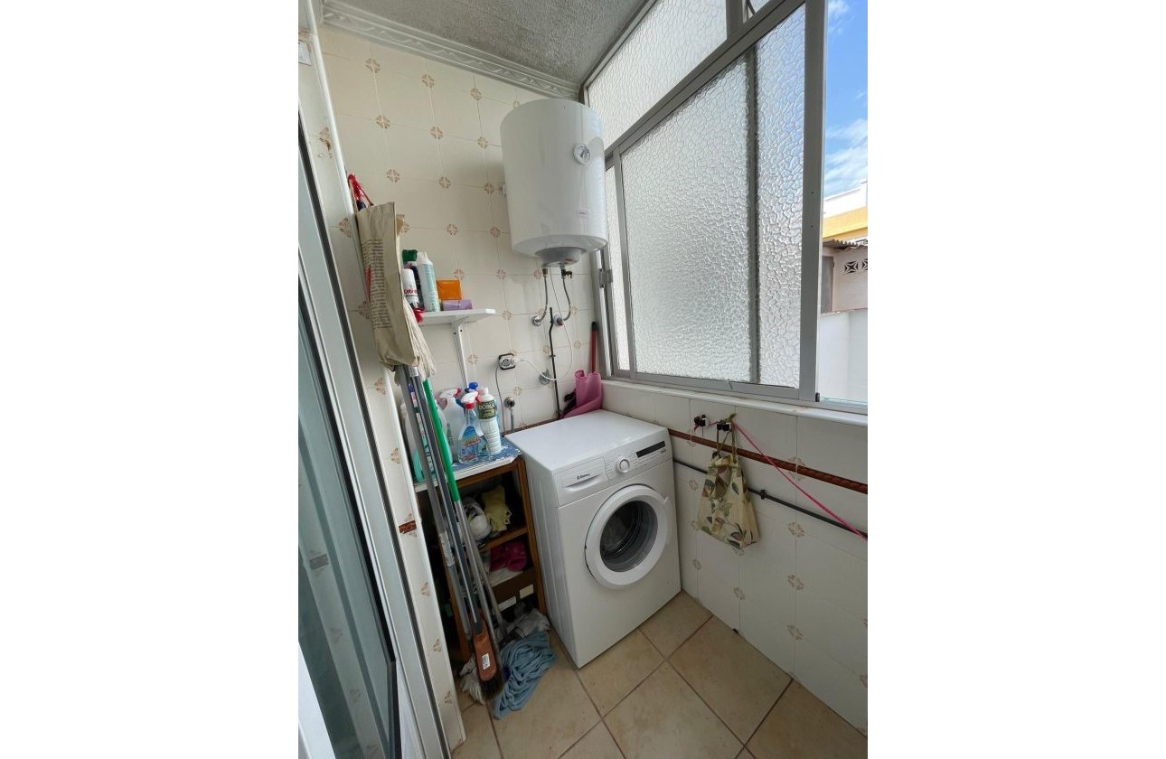 Revente - Appartement -
Torrevieja - Las Piscinas Naturales