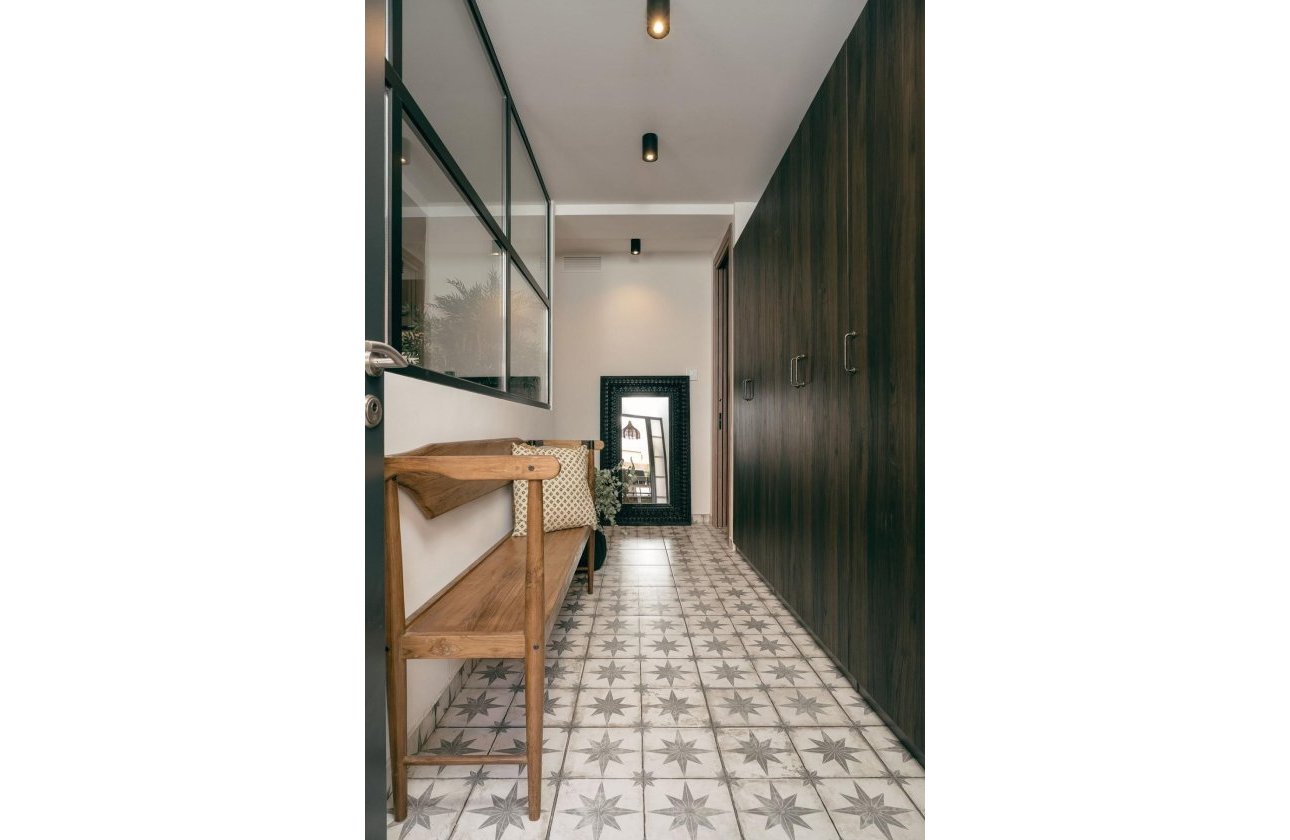Revente - Appartement -
Torrevieja - Las Piscinas Naturales