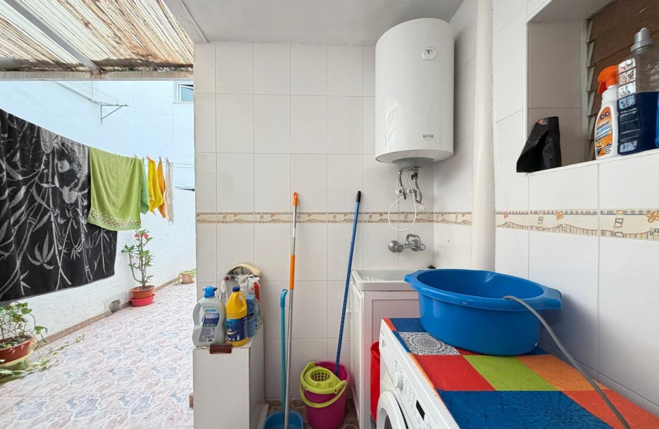 Revente - Appartement -
Torrevieja - Las Piscinas Naturales