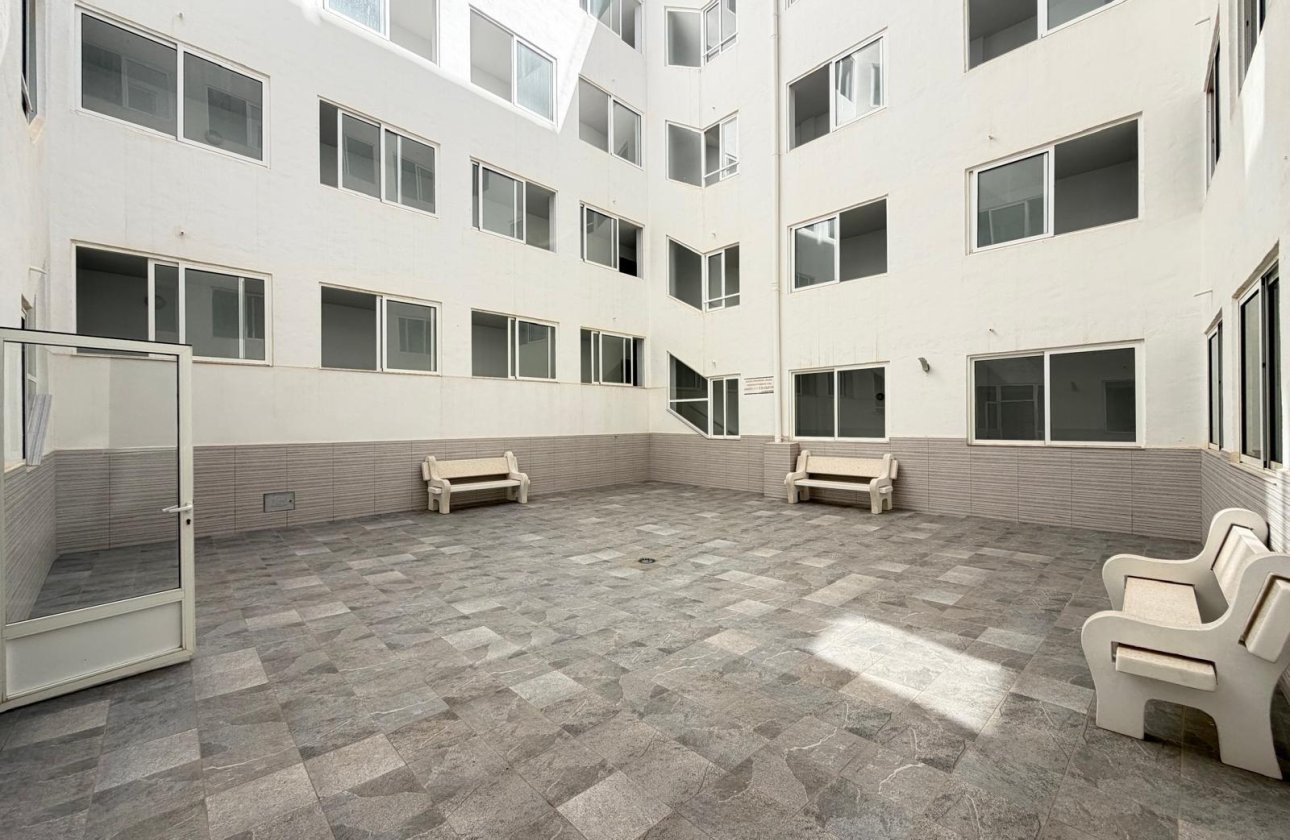 Revente - Appartement -
Torrevieja - Las Piscinas Naturales