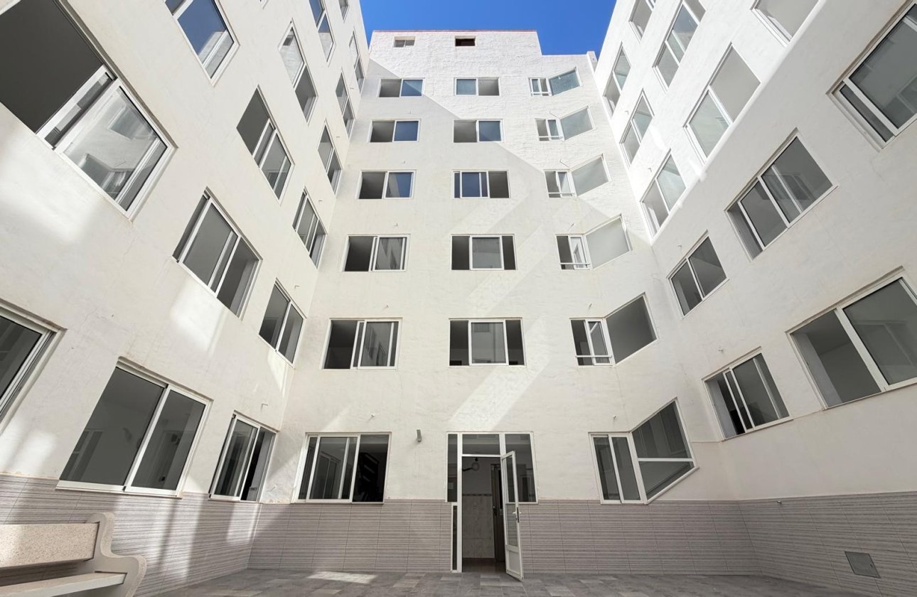 Revente - Appartement -
Torrevieja - Las Piscinas Naturales