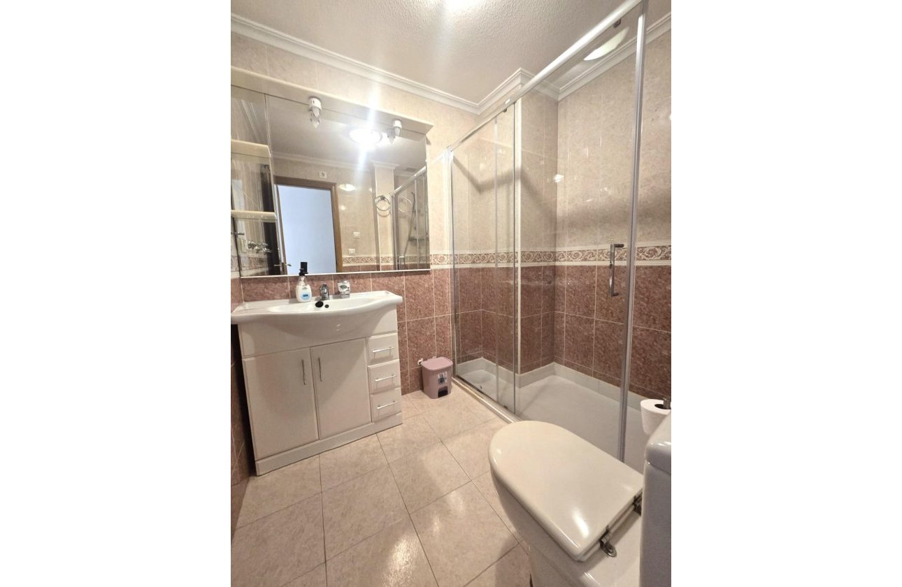 Revente - Appartement -
Torrevieja - Las Piscinas Naturales