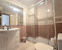 Revente - Appartement -
Torrevieja - Las Piscinas Naturales