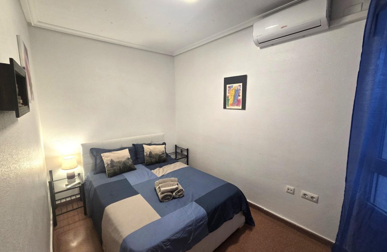 Revente - Appartement -
Torrevieja - Las Piscinas Naturales