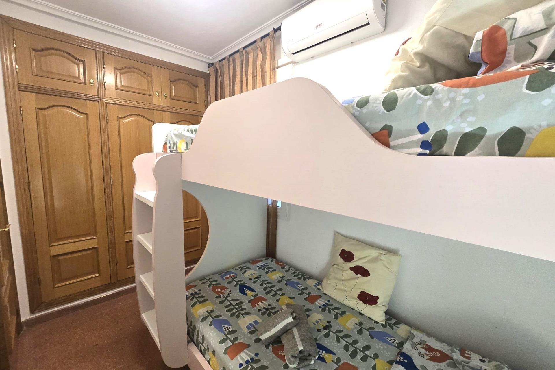 Revente - Appartement -
Torrevieja - Las Piscinas Naturales
