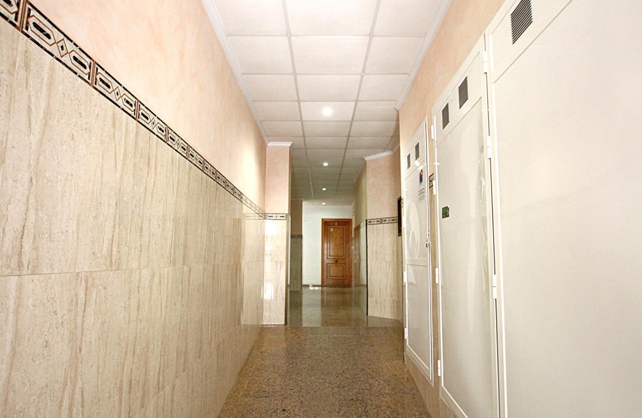 Revente - Appartement -
Torrevieja - Las Piscinas Naturales