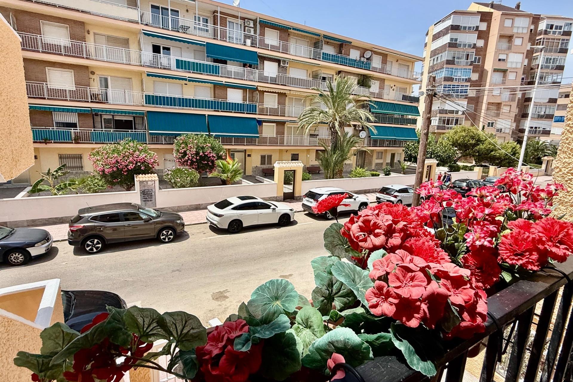 Revente - Appartement -
Torrevieja - Los Europeos