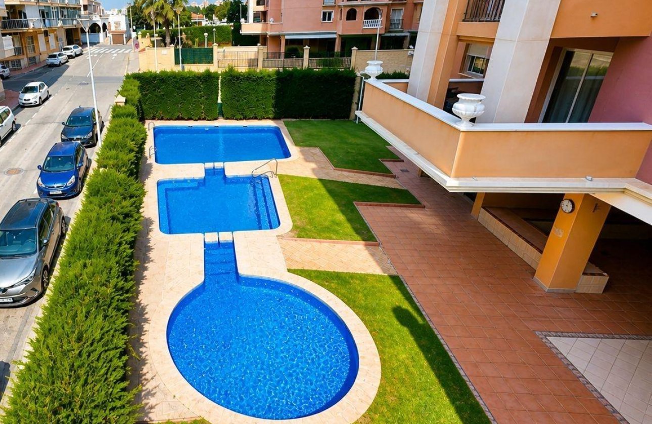 Revente - Appartement -
Torrevieja - Los Frutales