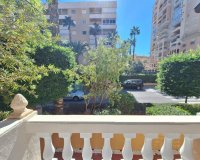 Revente - Appartement -
Torrevieja - Los Frutales