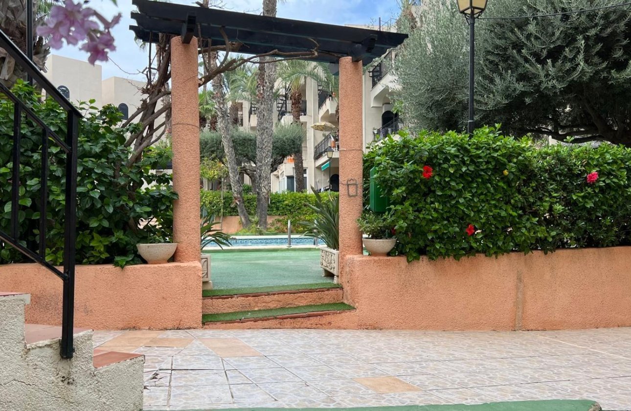 Revente - Appartement -
Torrevieja - Miramar - Torre Del Moro