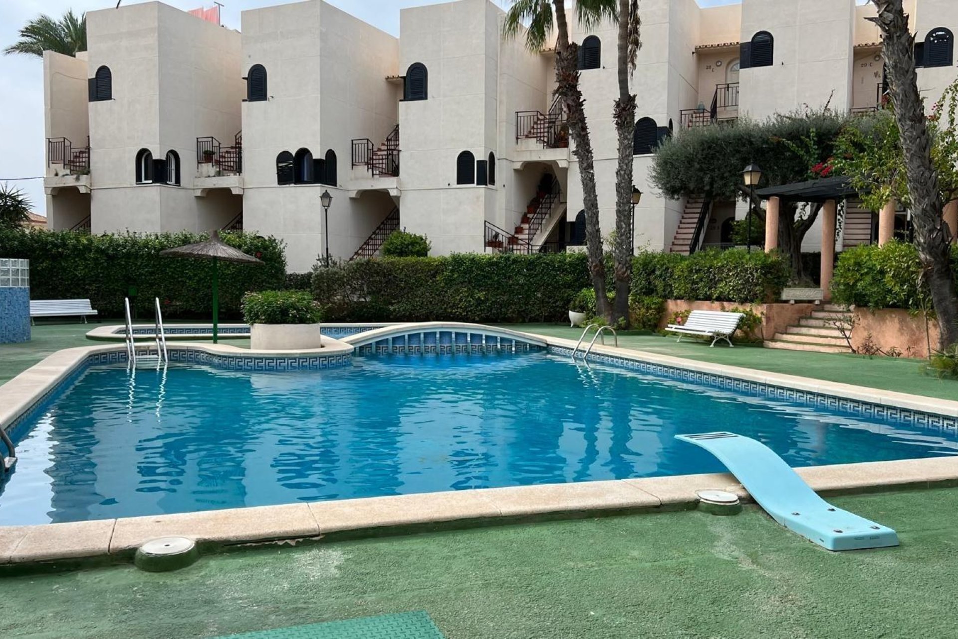 Revente - Appartement -
Torrevieja - Miramar - Torre Del Moro