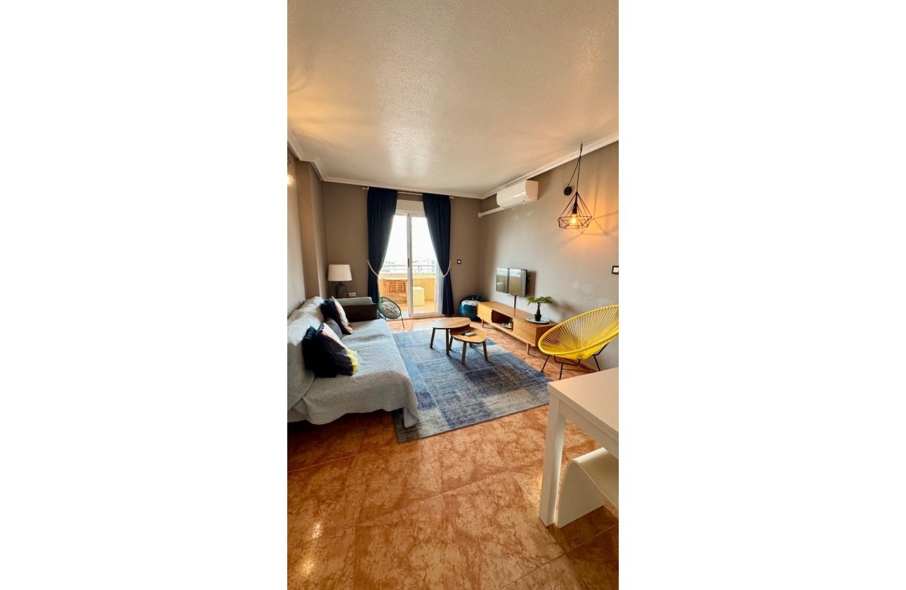 Revente - Appartement -
Torrevieja - Nueva Torrevieja - Aguas Nuevas