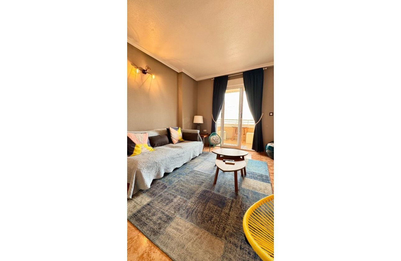 Revente - Appartement -
Torrevieja - Nueva Torrevieja - Aguas Nuevas