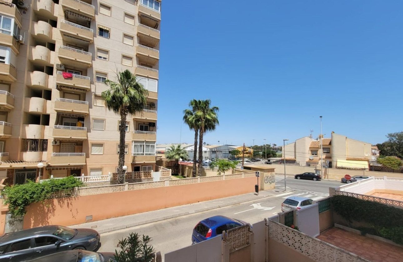 Revente - Appartement -
Torrevieja - Nueva Torrevieja
